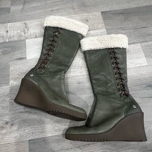 Ugg Women's Olive Green Wedge Shearling-Lined Boots